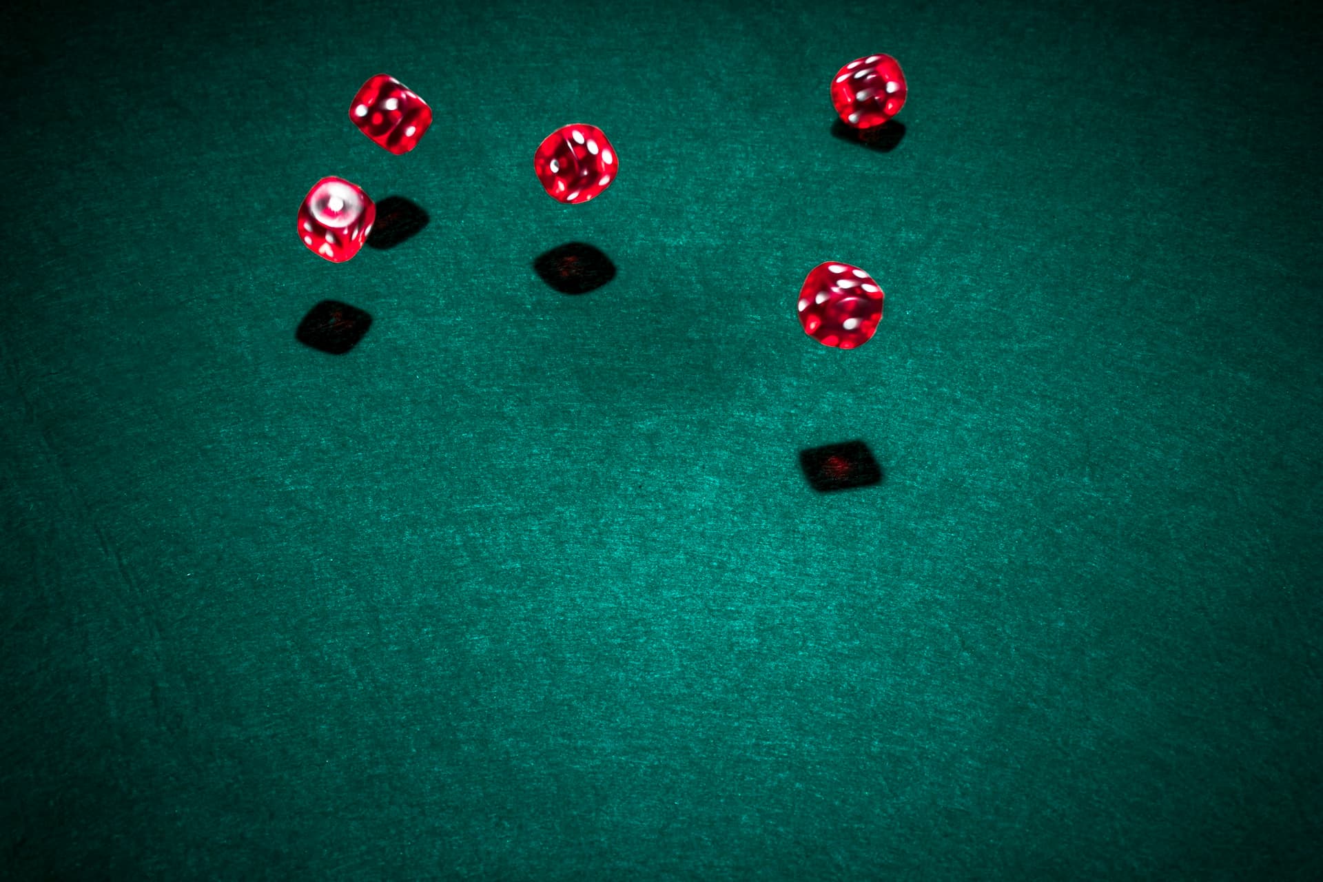 red-casino-dice-YYYCasino